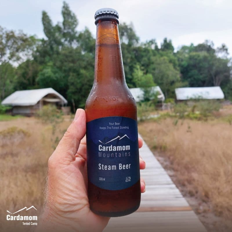 Este albergue ecológico en Camboya lanza su propia cerveza de conservación para financiar esfuerzos medioambientales