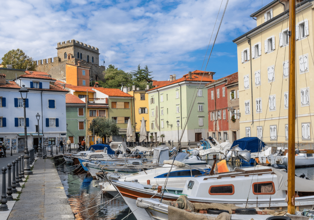 Qué ver en la Riviera Adriática italiana, donde el encanto del Mediterráneo se luce junto a grandes experiencias culturales