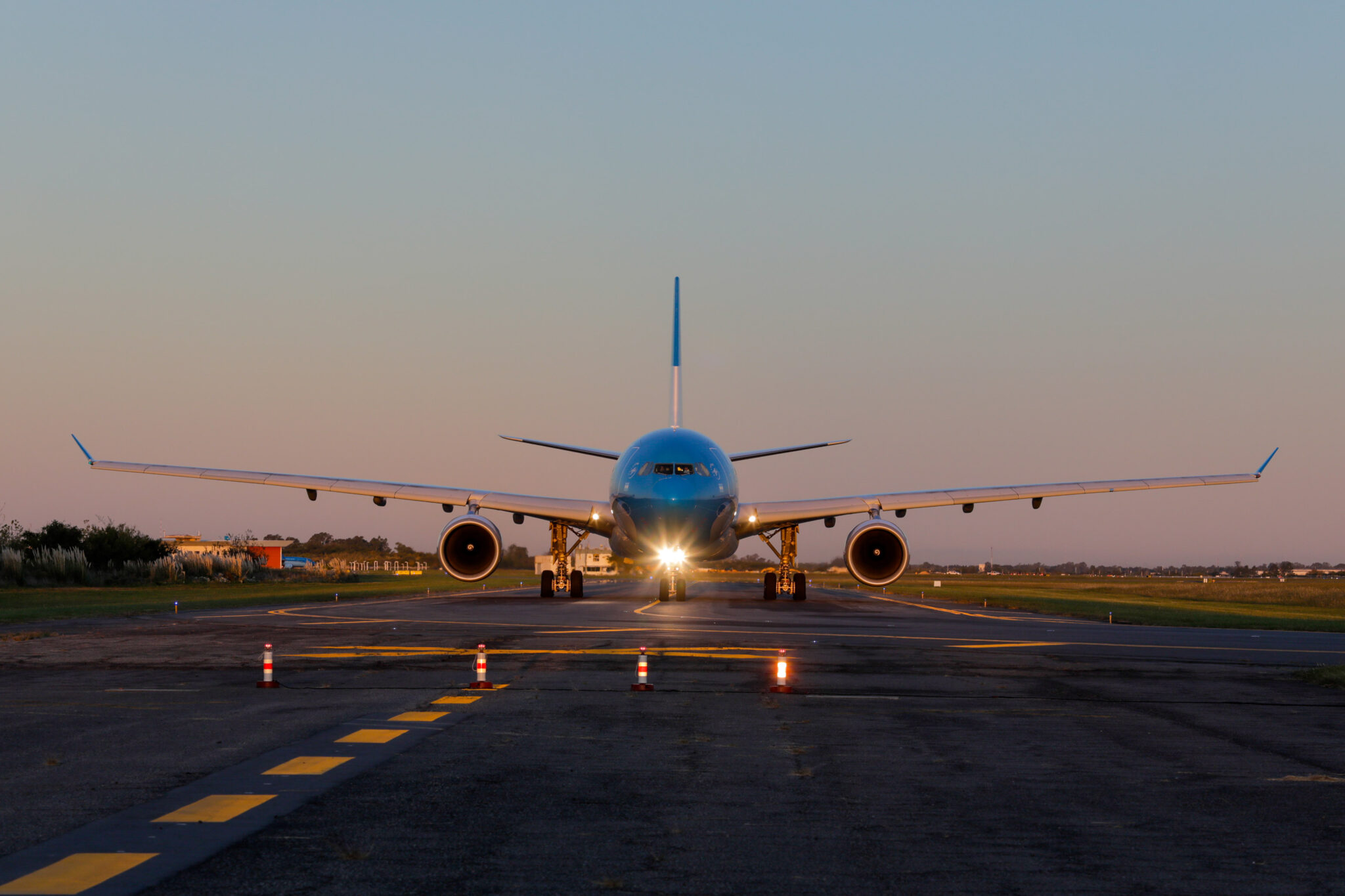 Argentina-declara-servicio-esencial-transporte-aéreo-civil-y-comercial-1