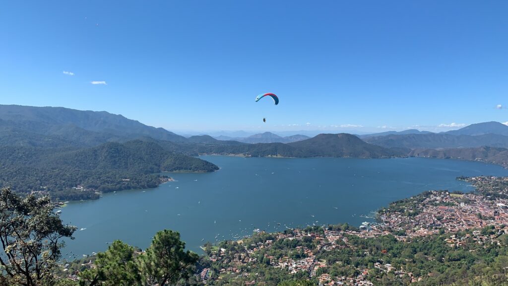 8 destinos poco conocidos en América Latina perfectos para visitar en primavera