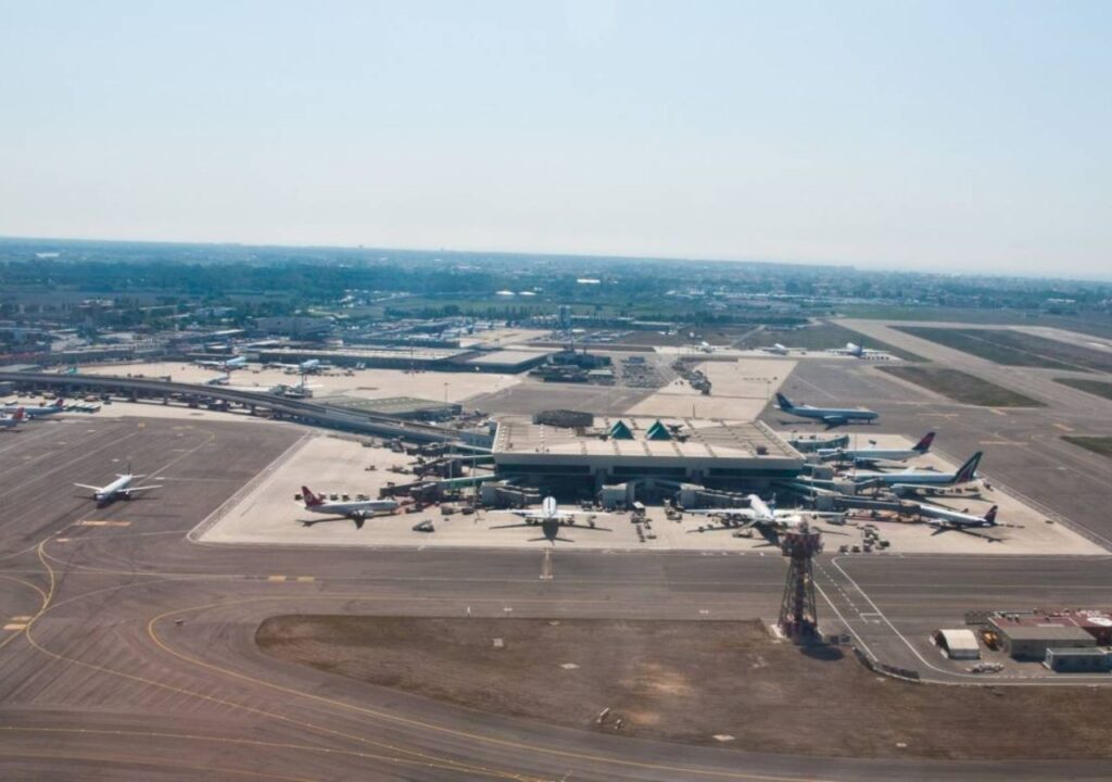 image aeropuertos aeropuerto internacional 11