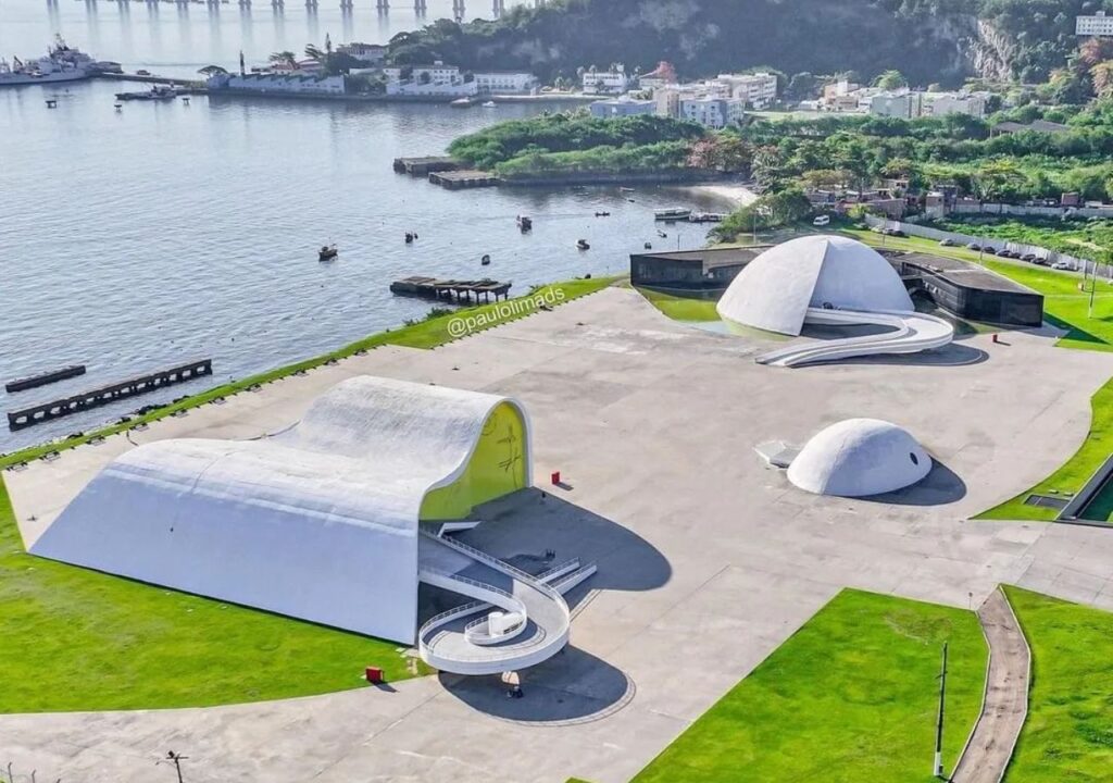 image Ruta de Oscar Niemeyer en Brasil obras de oscar niemeyer niteroi rio de janeiro brasil 1