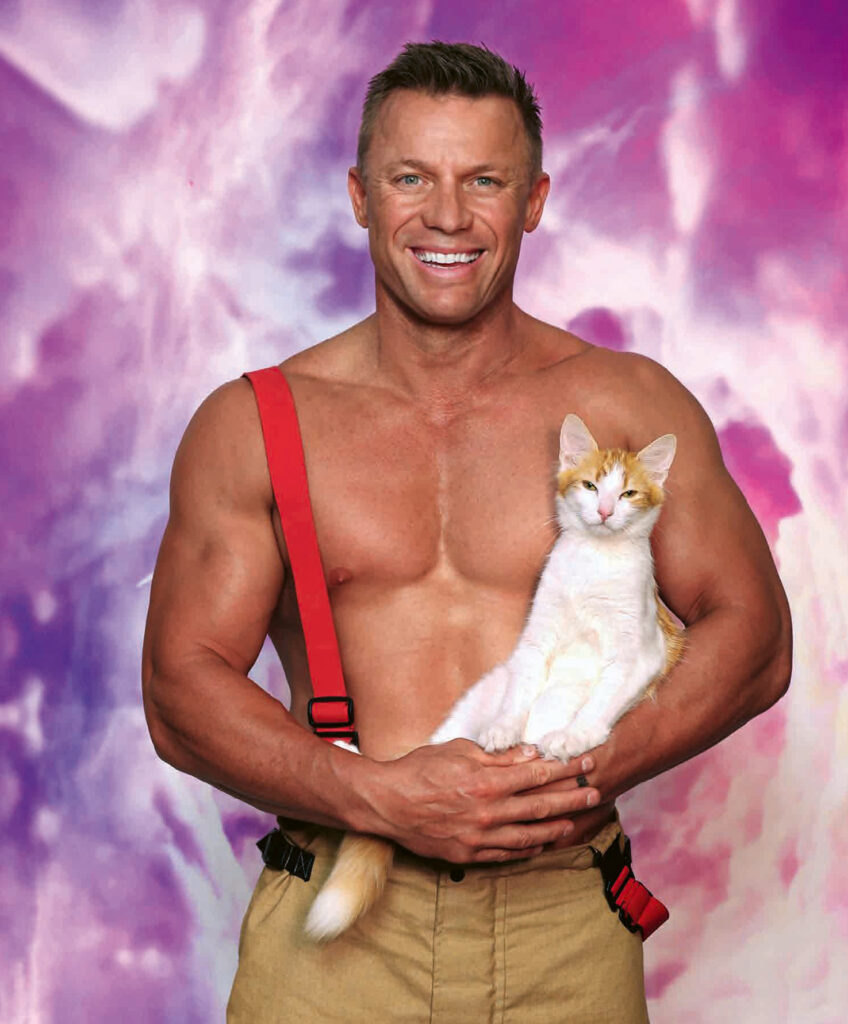 image Calendario de Bomberos de Australia 2025 AARON Australian Firefighters CAT Calendar 2025 6