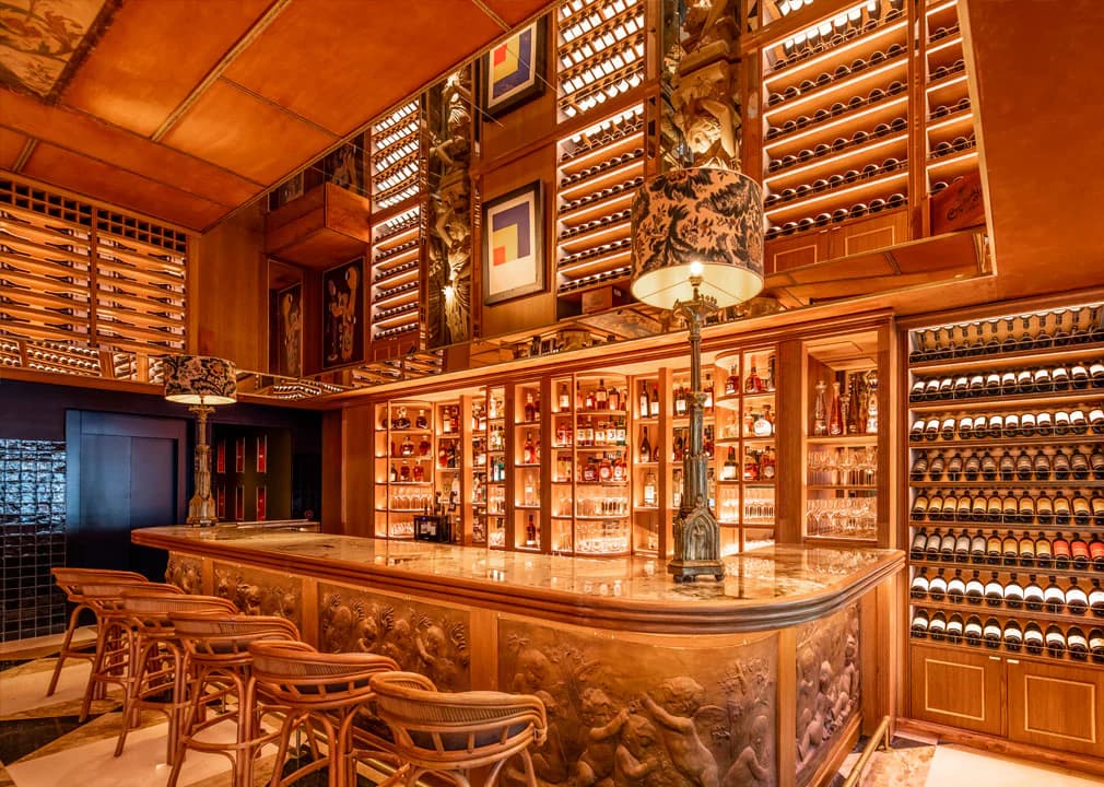 image The Library Madrid The Library bar de vinos biblioteca 2