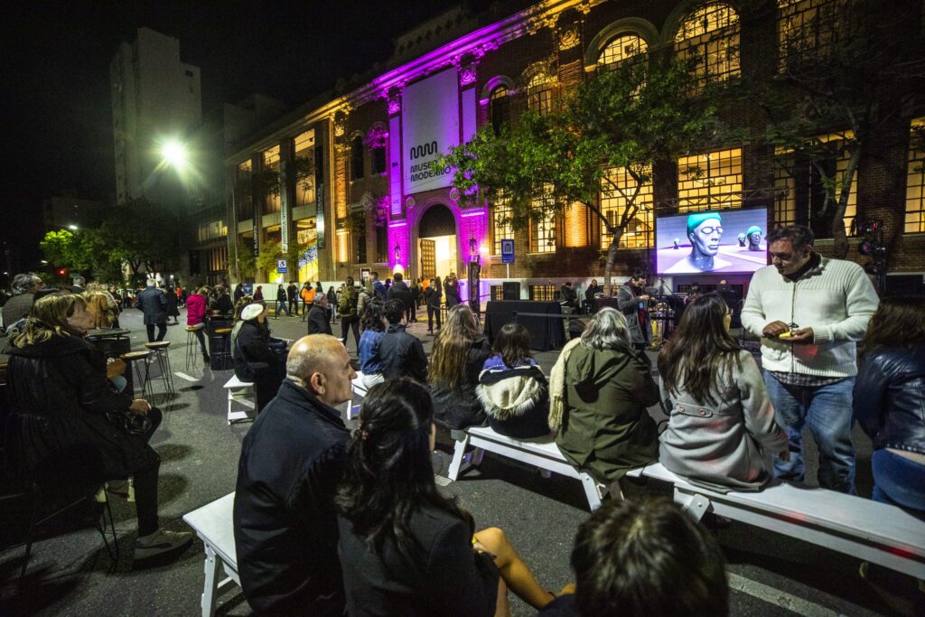 La Noche de los Museos 2024 en Buenos Aires: cuándo, cómo y dónde participar de este imperdible evento cultural