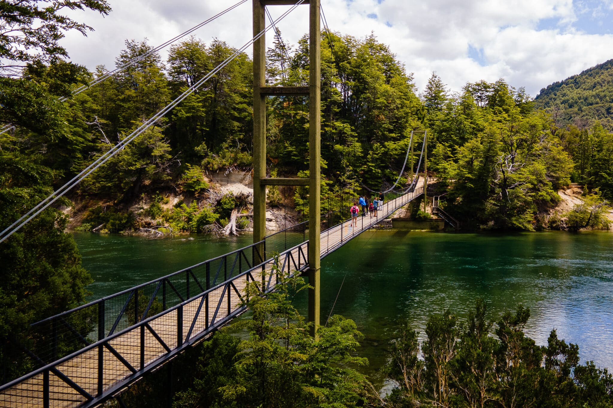 PNLA Pasarela rio Arrayanes ( verano )