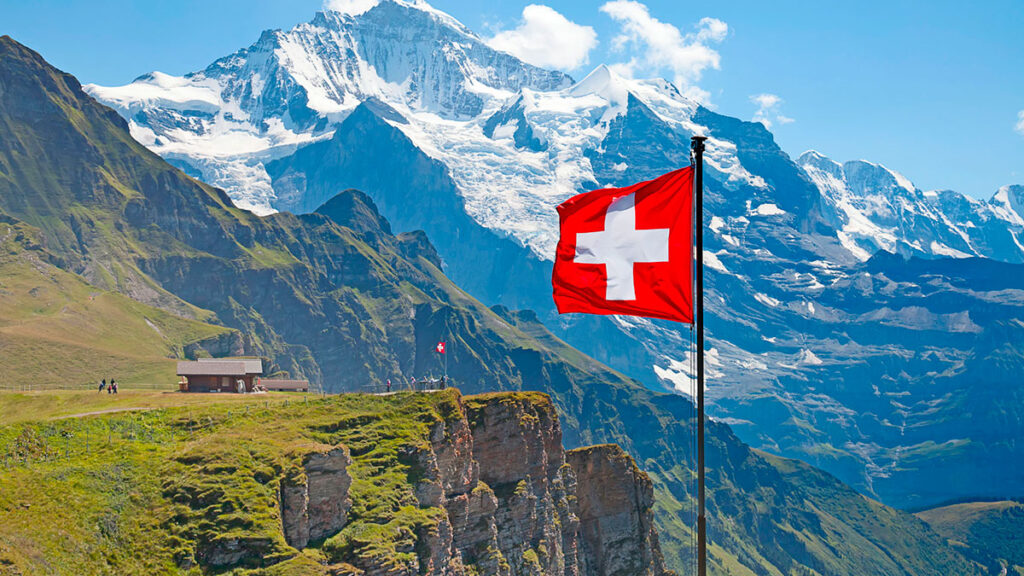 Suiza lidera en trenes: incrementos históricos en pasajeros y mejoras en infraestructura en 2024 image suiza economia principal