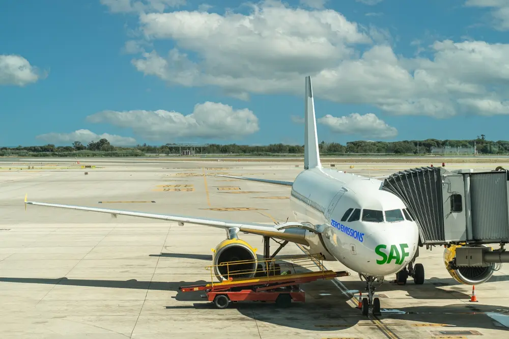 image combustible de aviacion sostenible