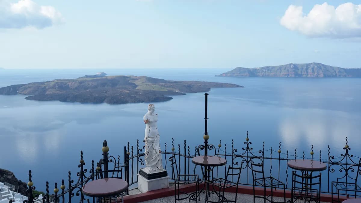 Santorini-declara-alerta-de-sismo-tras-terremotos-submarinos-1