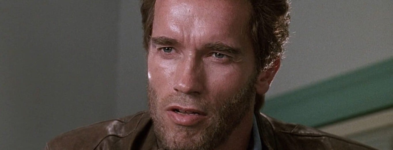 Schwarzenegger-defiende-pelicula-criticada-por-glorificar-violencia-policial-infantil-intriper.jpg