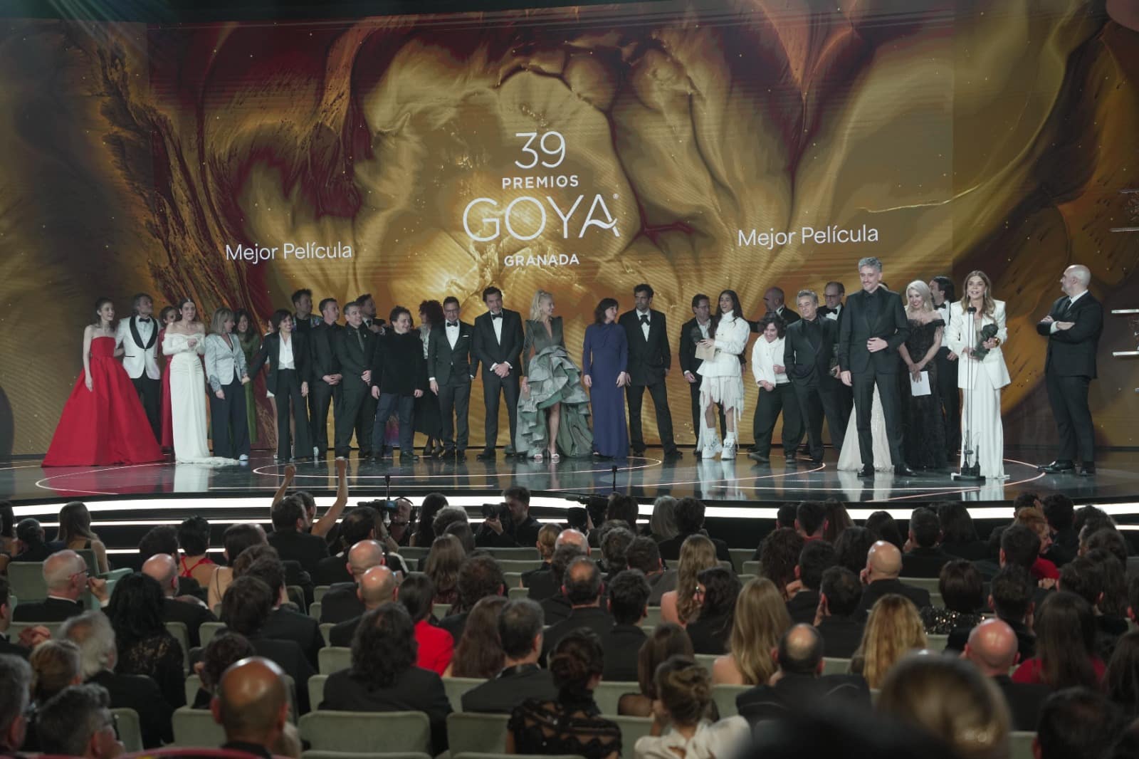 Vigo-y-un-celtista-triunfan-en-los-Premios-Goya-2024-intriper.jpg