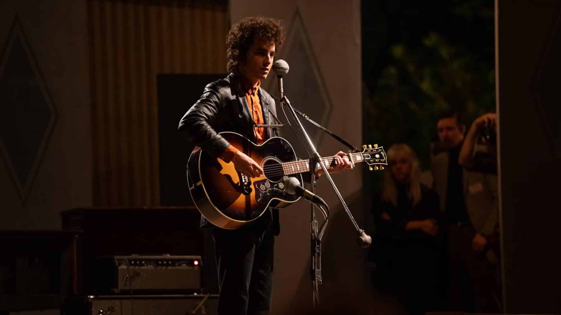 A-Complete-Unknown-2024-la-pelicula-sobre-Bob-Dylan-que-sorprende-intriper.jpg