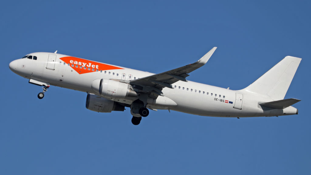 Avion-de-EasyJet-evita-por-segundos-chocar-contra-una-montana-intriper.jpg