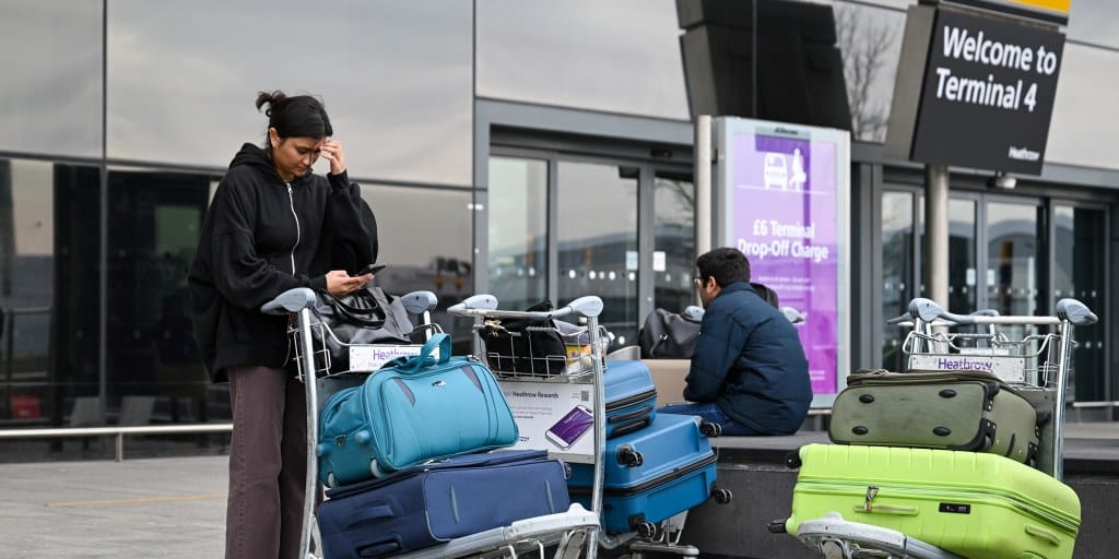 Caos-en-viajes-por-cierre-de-Heathrow-y-trabajadores-federales-en-limbo-intriper.jpg