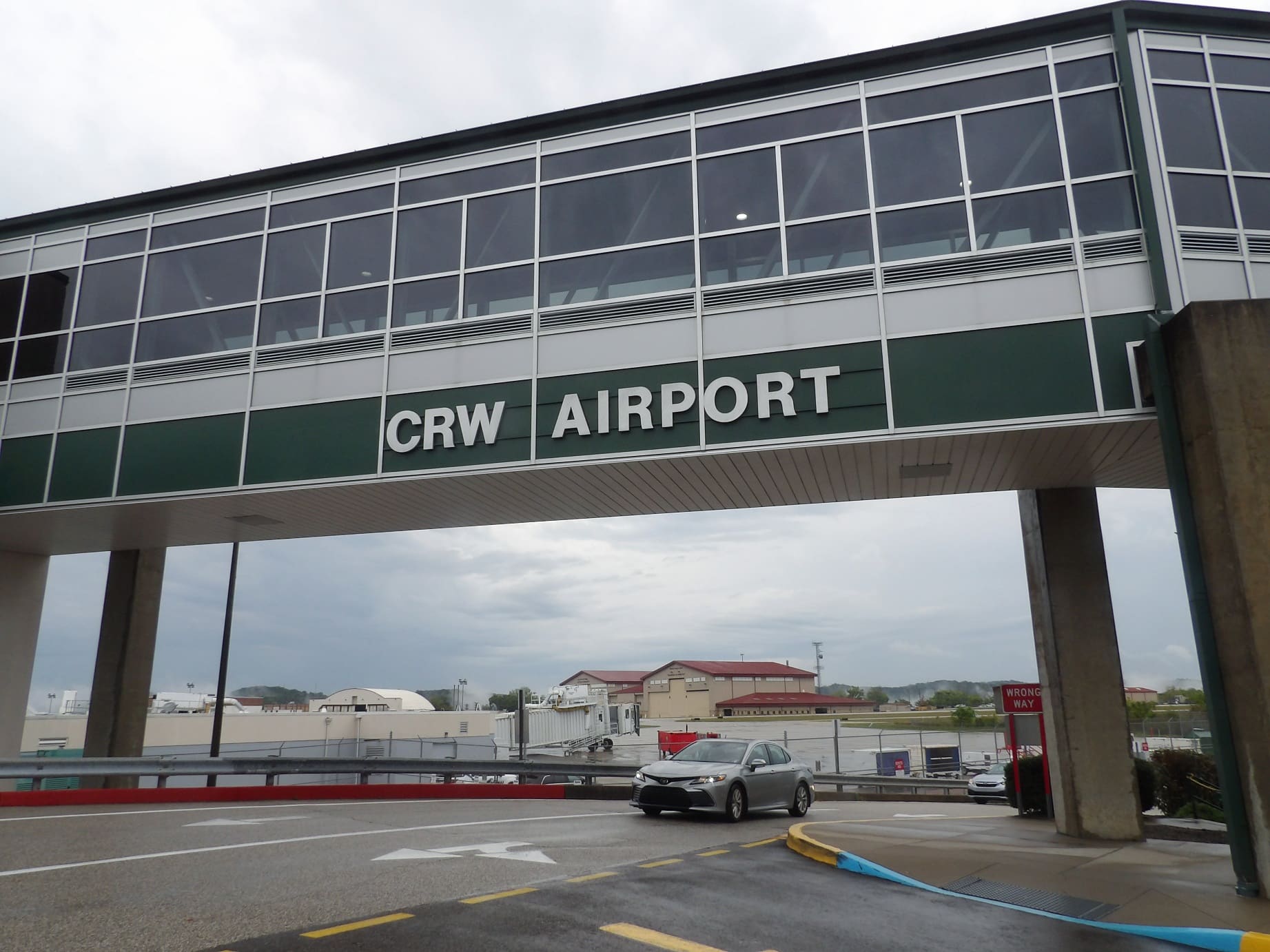 Consejos-de-viaje-para-el-verano-desde-Yeager-Airport-intriper.jpg
