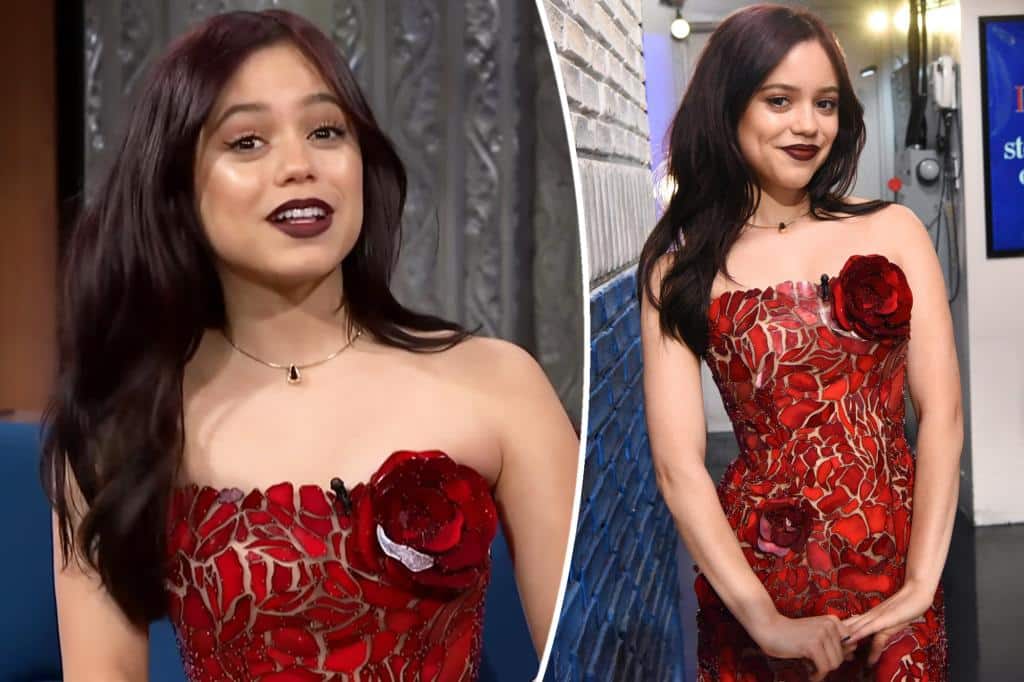 Jenna-Ortega-deslumbra-con-minivestido-de-rosa-hecho-de-vidrio-intriper.jpg