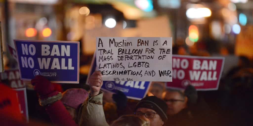 Nuevo-veto-migratorio-de-Trump-afectara-a-residentes-con-green-card-intriper.jpg