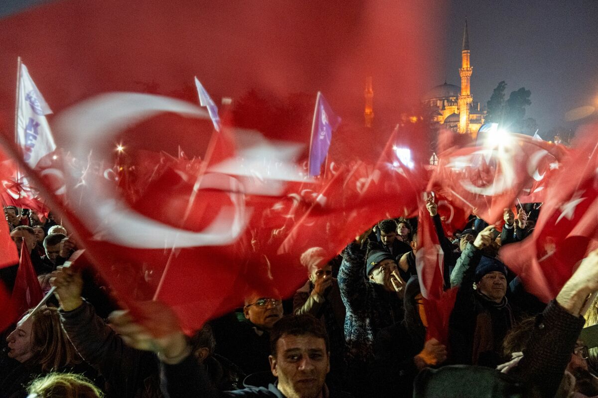 Turquia-restringe-viajes-en-Estambul-para-controlar-protestas-intriper.jpg