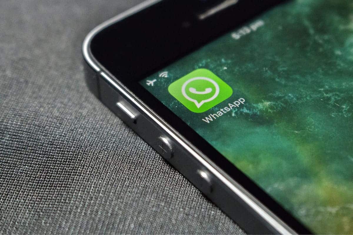 WhatsApp-introduce-tres-tildes-significado-y-quienes-pueden-verlas-intriper.jpg