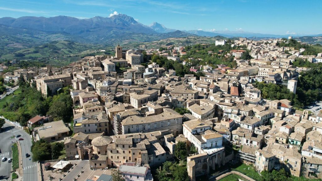 Otro pueblo italiano regala casas por un euro: el sueño de mudarte a Italia está más cerca que nunca image dji 0356 20250317225852387 1