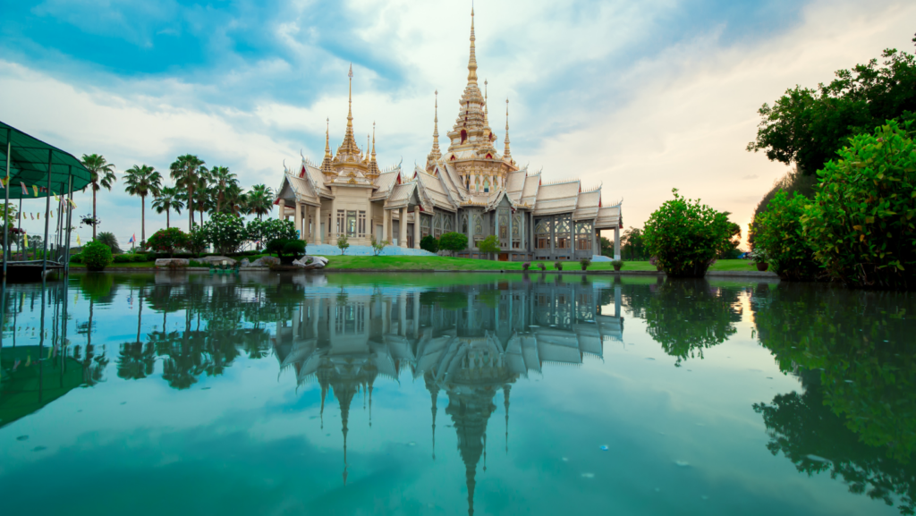 Cómo viajar a Tailandia sin turistas y evitar el efecto White Lotus image tailandia 2