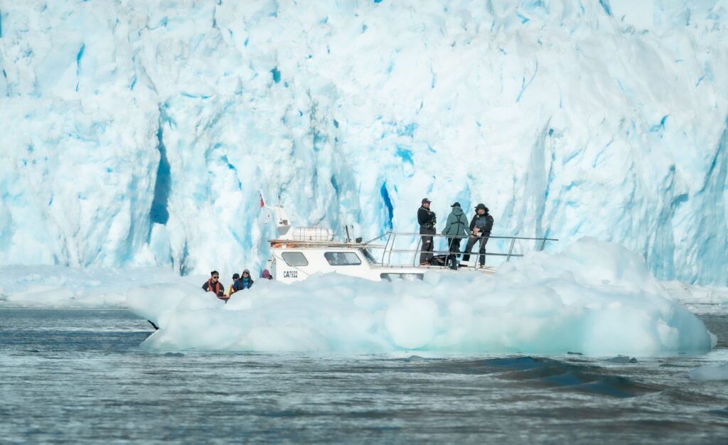 Así es un viaje de expedición en crucero por los fiordos chilenos image INT0394