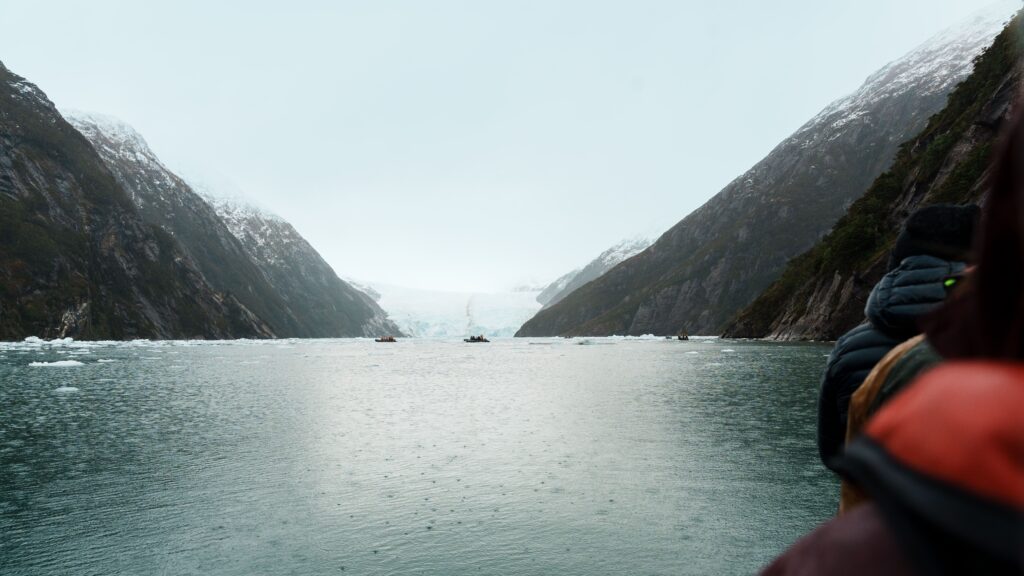 Así es un viaje de expedición en crucero por los fiordos chilenos image INT9401
