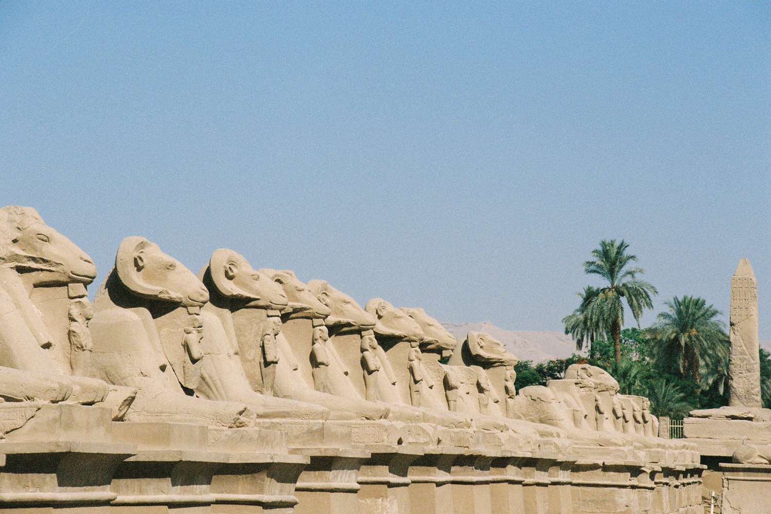 Retiro-secreto-en-Luxor-que-atrae-viajeros-curiosos-y-exclusivos-intriper.jpg