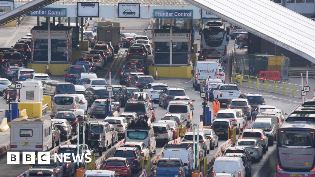 Retrasos-en-trenes-y-carreteras-por-viajes-en-Semana-Santa-intriper.jpg