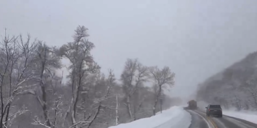 Tormenta-de-nieve-en-Denver-complica-viajes-durante-Semana-Santa-intriper.jpg