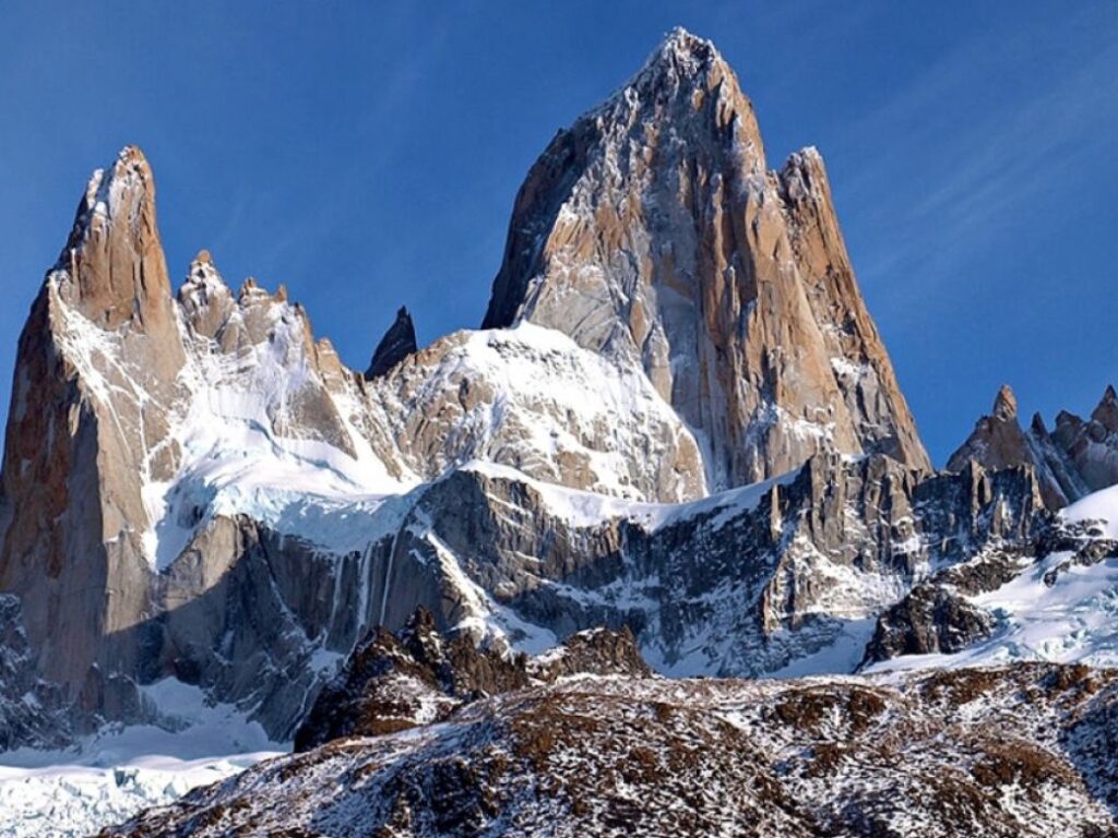 36 horas de tensión en el Fitz Roy: dos escaladoras heridas fueron rescatadas a pie entre grietas de un glaciar image fitz roy 1495979