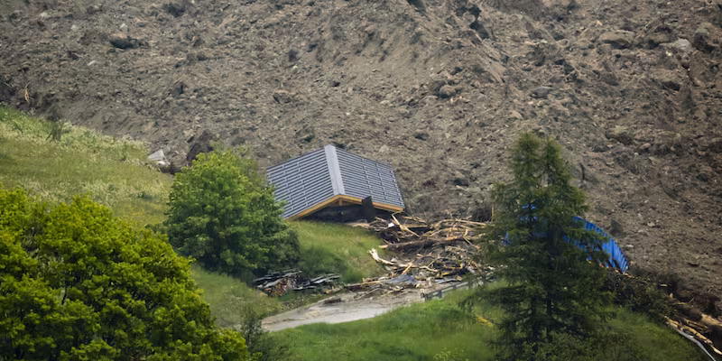 Un glaciar colapsó en Suiza y arrasó un pueblo entero días después de ser evacuado image 5Z3STQA6SNBIVK7PY3QBFGGGMM 1