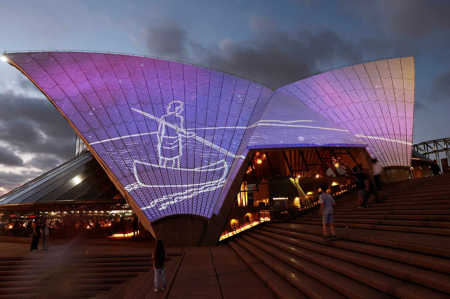 Descubre-Australia-de-noche-con-tours-teatro-y-aventuras-unicas-intriper.jpg