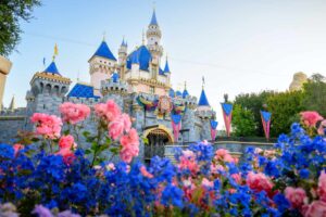 image reforestar el amazonas Disneyland celebra 70 anos con nuevos espectaculos y experiencias unicas intriper