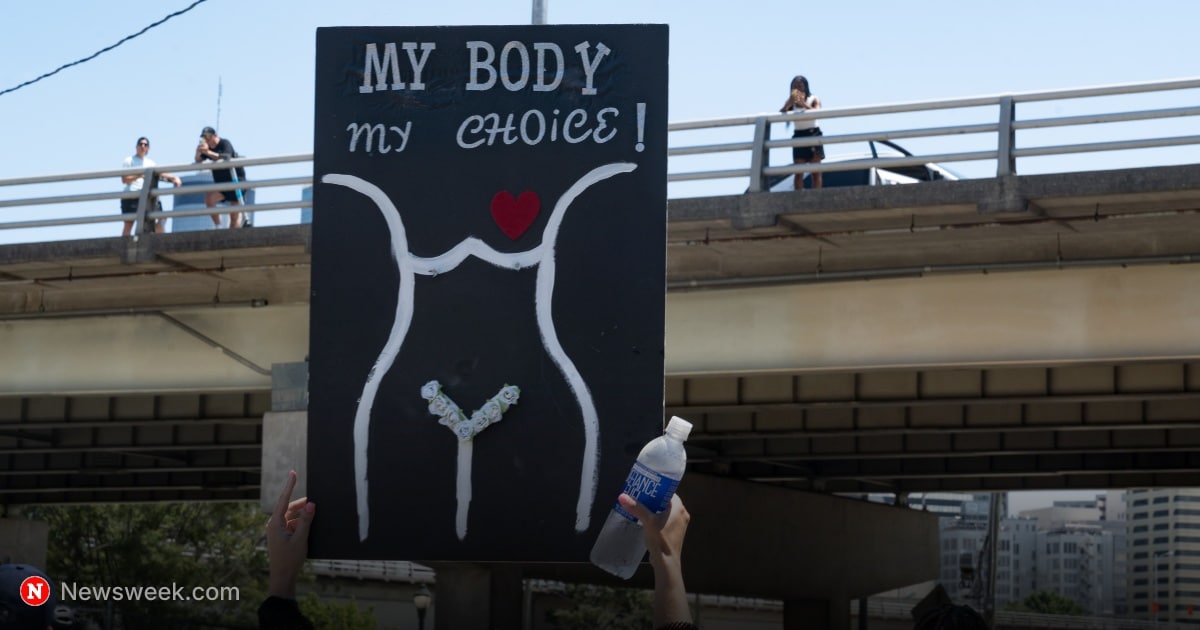 Ley-de-aborto-obliga-a-mantener-con-vida-a-mujer-embarazada-intriper.jpg
