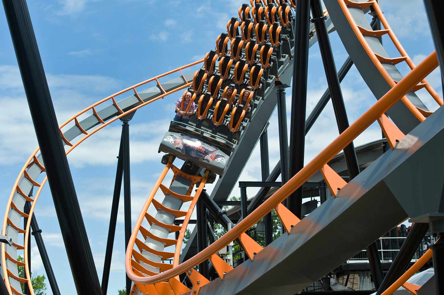 Six-Flags-cerrara-parque-tematico-en-noviembre-lo-que-debes-saber-intriper.jpg