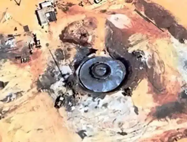 ¿Un OVNI enterrado en el Sahara? El hallazgo en Google Maps que desató una ola de teorías image 6850596a8e68d