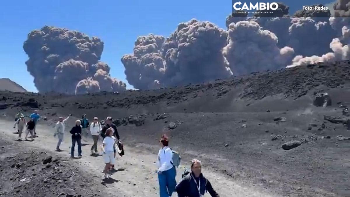 Asi-turistas-huyeron-tras-erupcion-de-volcan-Etna-