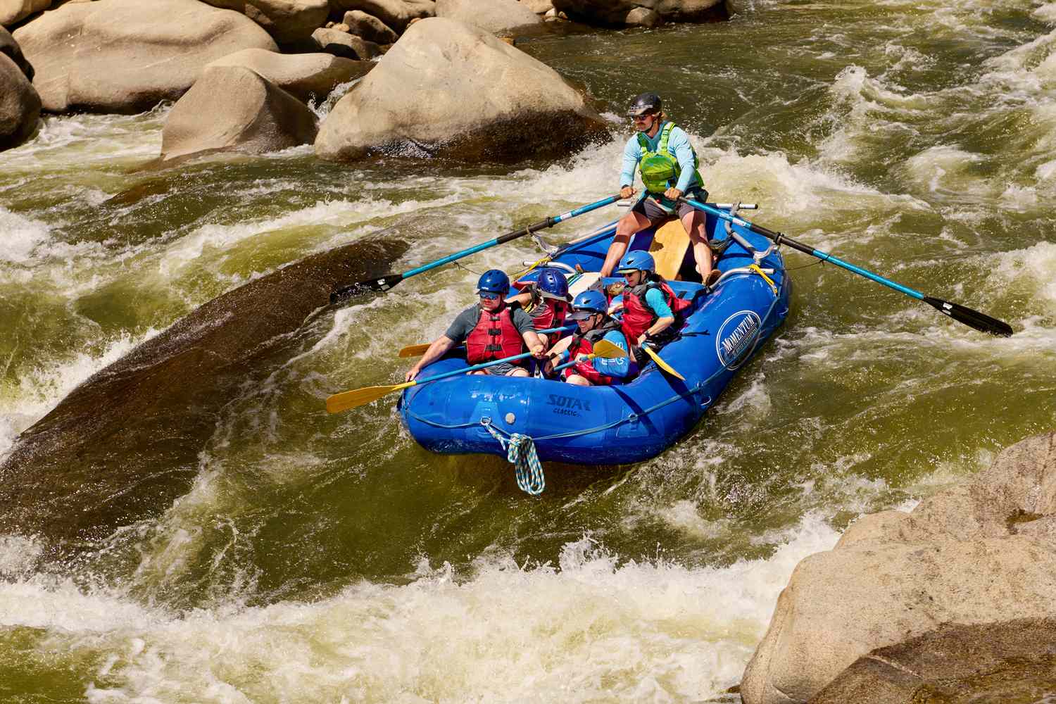 El-rio-oculto-en-California-con-el-mejor-rafting-de-EE.UU_.-intriper.jpg