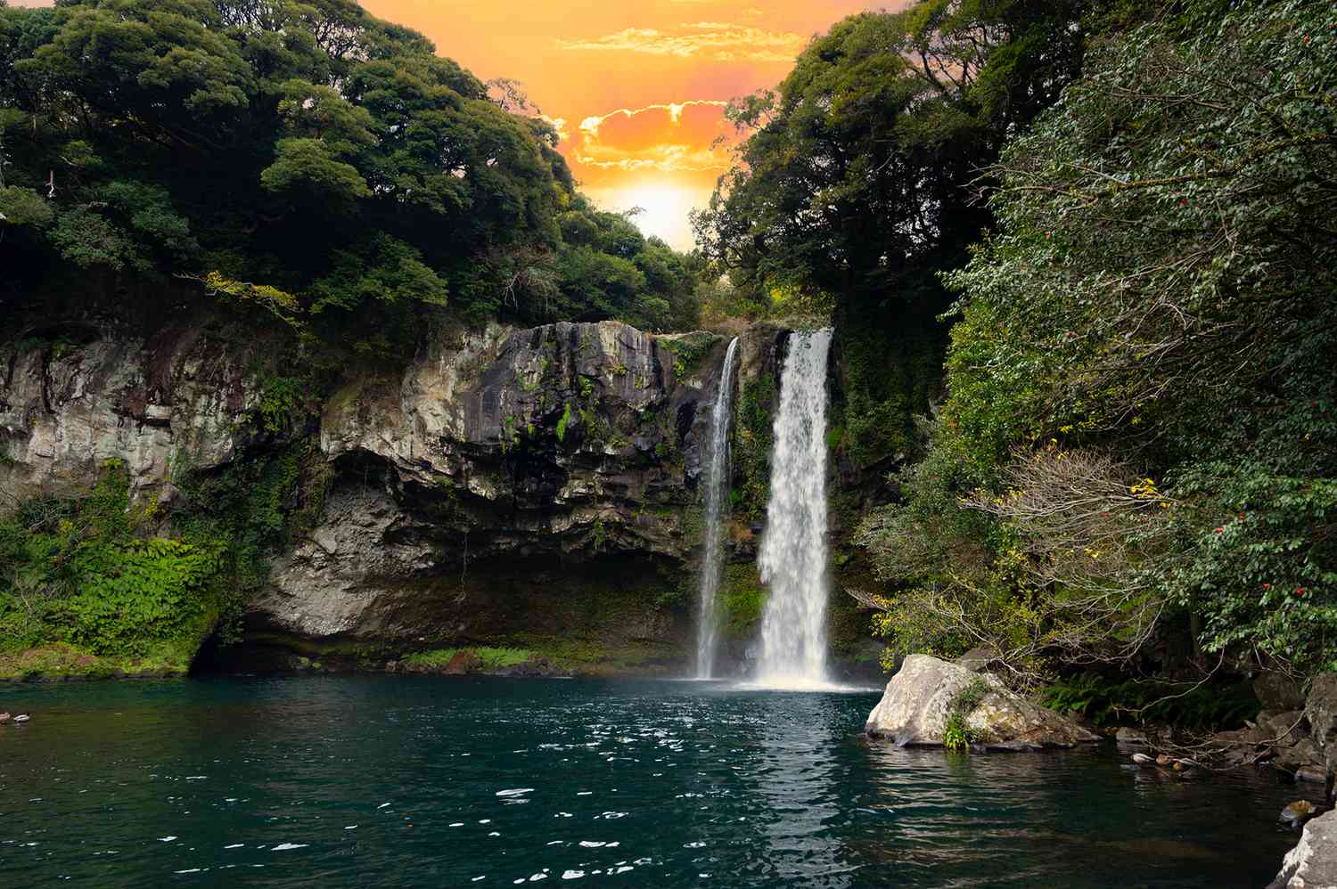 Explora-sitios-UNESCO-en-isla-asiatica-accesibles-solo-este-verano-intriper.jpg