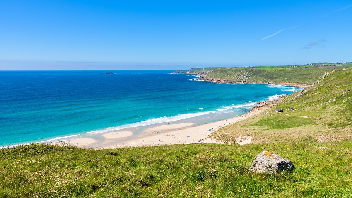 Los-mejores-destinos-costeros-familiares-para-visitar-en-Inglaterra-intriper.jpg