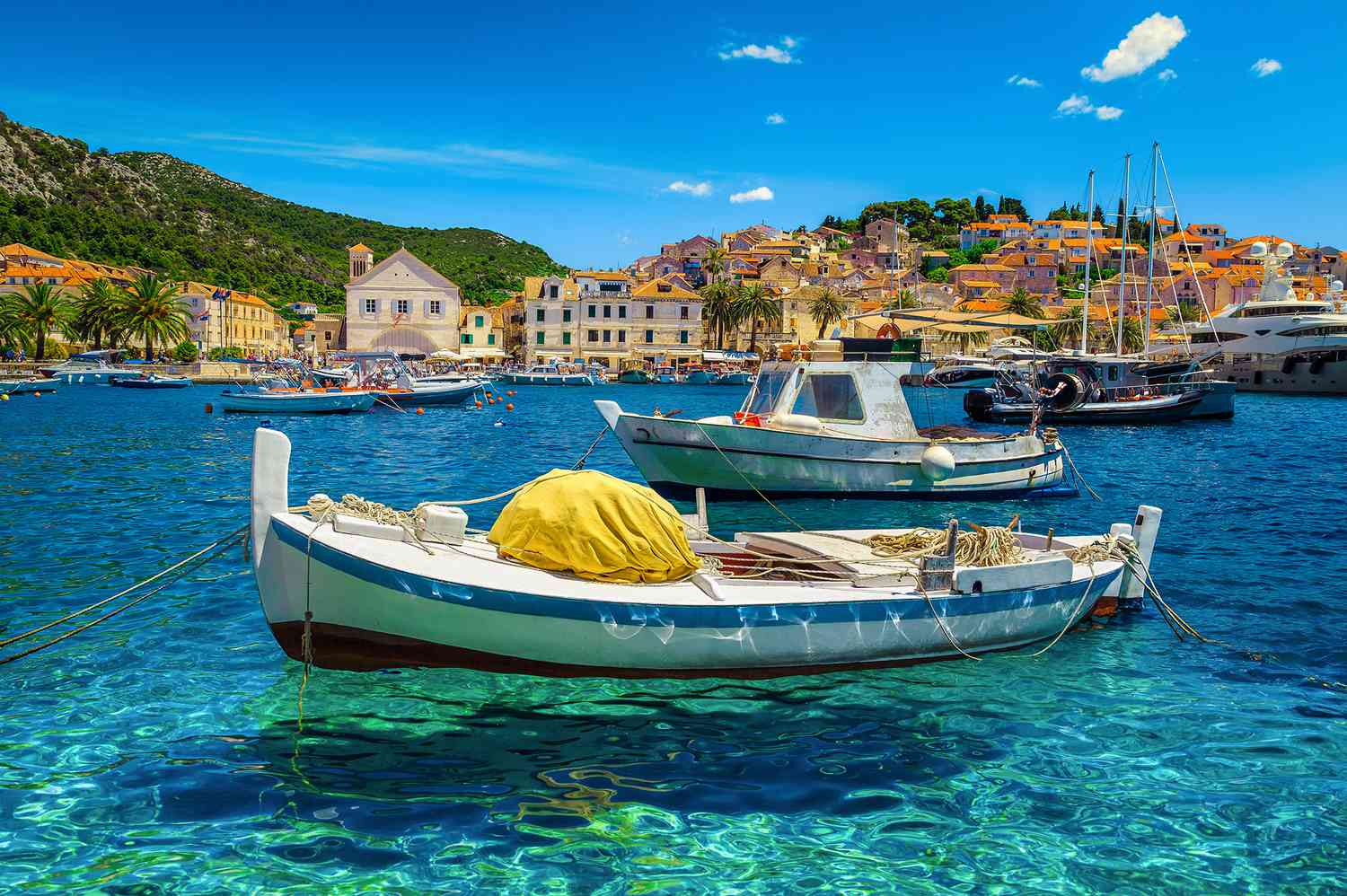 Nuevo-vuelo-diario-de-United-facilita-visitar-isla-mas-soleada-de-Croacia-intriper.jpg