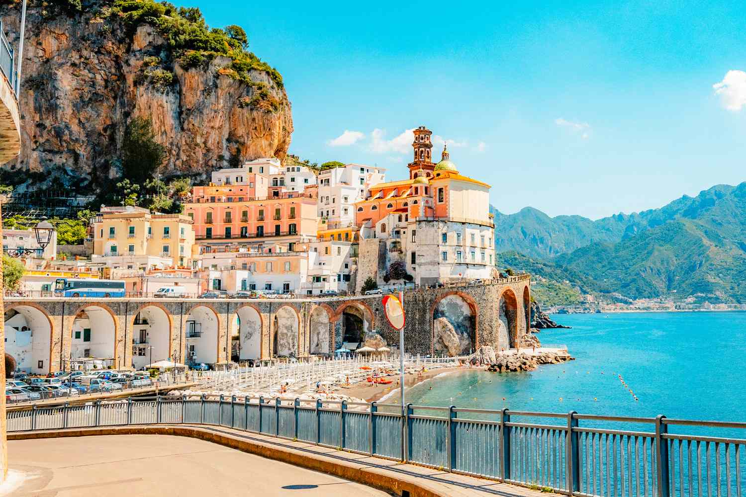 Pueblos-imperdibles-de-la-Costa-Amalfitana-recomendados-por-locales-intriper.jpg