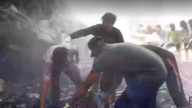 Tragedia aérea en India: la policía confirma un único sobreviviente entre casi 300 muertos image resize 3 1