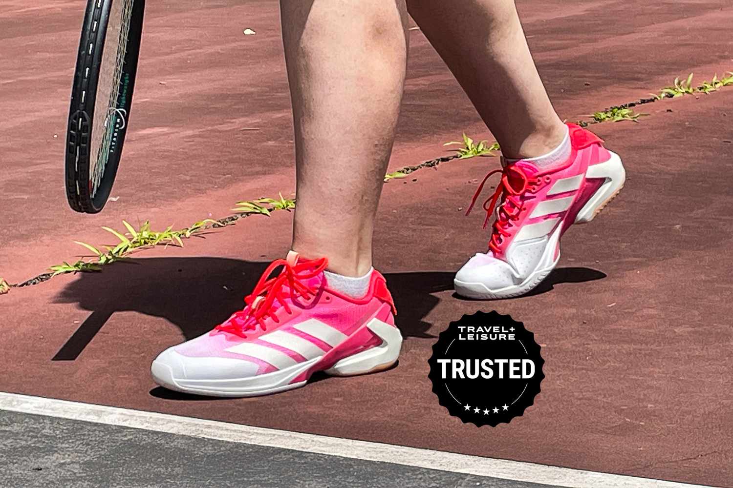 Mejores-zapatillas-de-tenis-para-mujer-para-mejorar-tu-juego-intriper.jpg