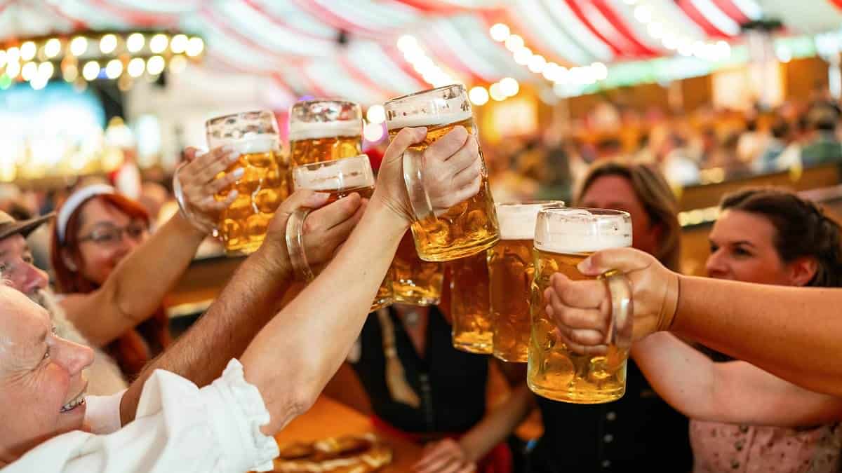 Italia-lanza-tren-especial-de-cerveza-para-el-Oktoberfest-2024-intriper.jpg