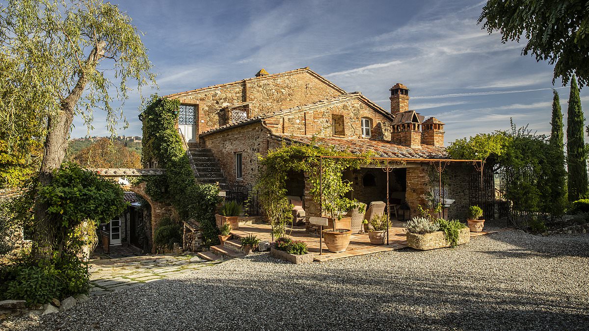 Mejor-hotel-en-la-Toscana-antigua-granja-del-siglo-XVII-intriper.jpg