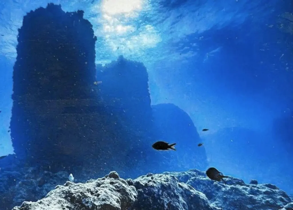 La tumba de Cleopatra, más cerca de ser descubierta gracias al hallazgo de un misterioso puerto sumergido image restos del puerto sumergido descubierto cerca de taposiris magna egipto ca4202b4 250921112225 1280x919 1