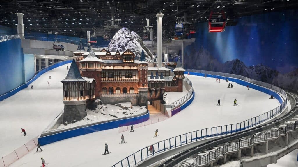 image 1069583 ski indoor china 1