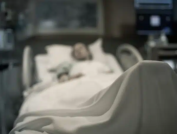 Tragedia en Disneyland: una mujer de 60 años falleció tras subir a la atracción ‘Mansión Embrujada’ image 68e880980a945